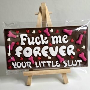 Wzór 11 – gotowa czekolada z napisem Fuck me forever Your little slut